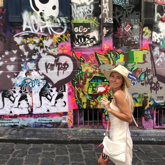 Meet your Posher, Sarah - Picture 4 of 4